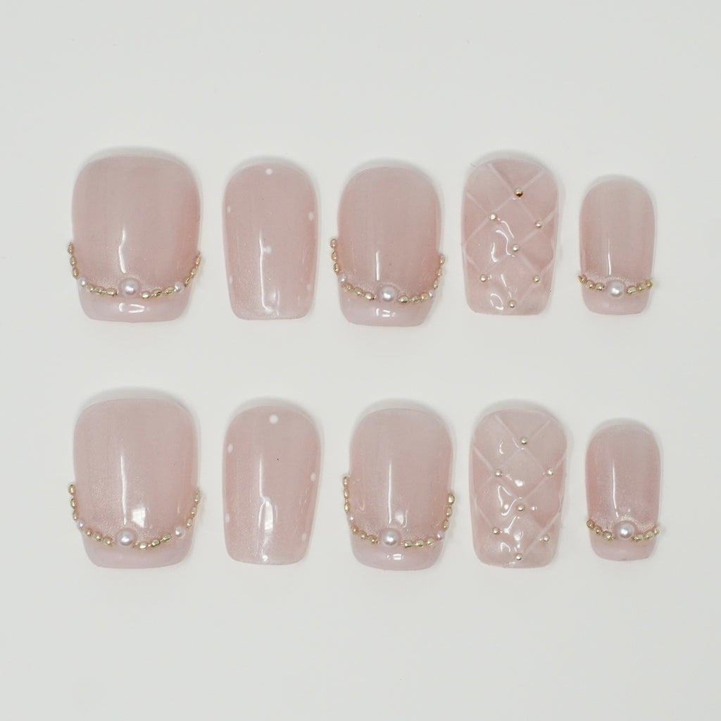Elegant Nude Pink Press On Nails | Gold Chain Accent & 3D Quilted Design | Short Square Reusable Fake Nails
